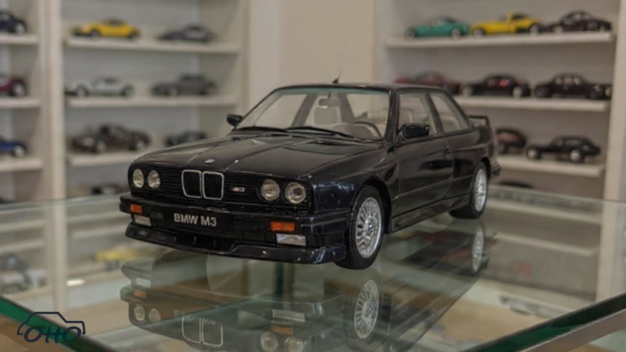 Colección 1:18 Ottomobile BMW (E30) M3 Europameister Macau Bleu Metallic 1988