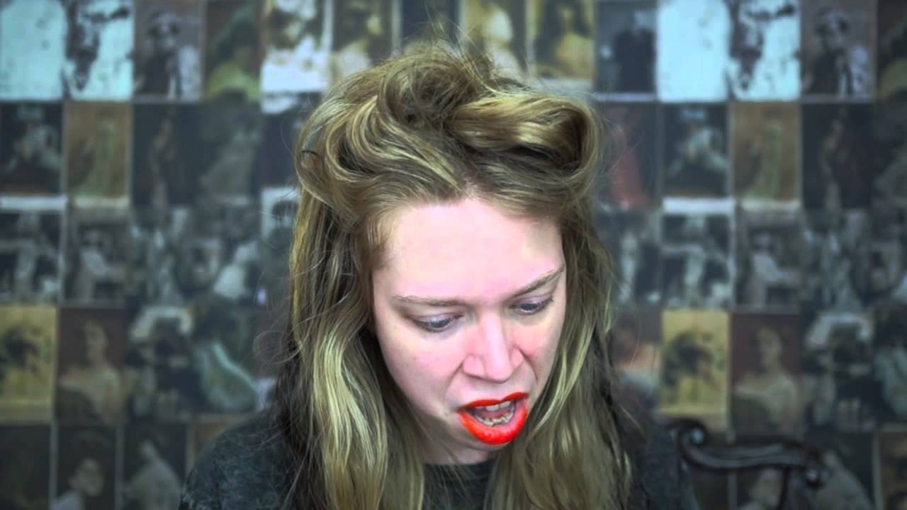 COCOON LIPSTAIN PEEL- FIRST IMPRESSION FRIDAY