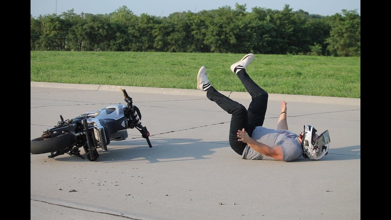 Grom Ventures Ep. 18 - Are You Okay?! | Fight Breaks Out Mid Ride | Mav Motors Meet