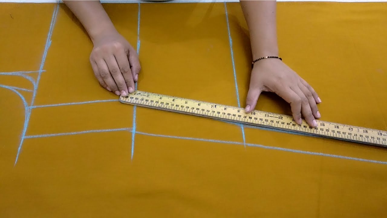 A-Line Kurti Cutting with Lining/Astar || A-Line कुर्ती कट करने का सबसे सरल और आसान तरीका