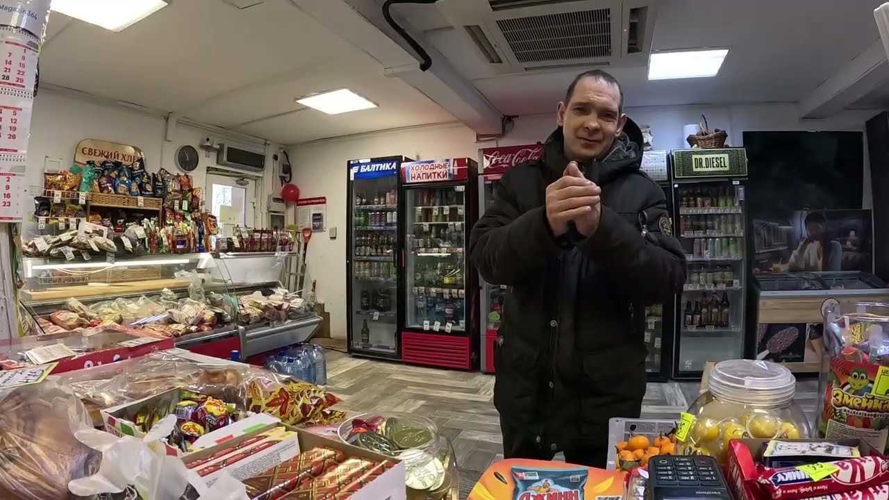 Иваха начинает отрабатывать, Надежда обо всём, Ягуар и коты,поход на кладбище,Слон в разгон,философ'