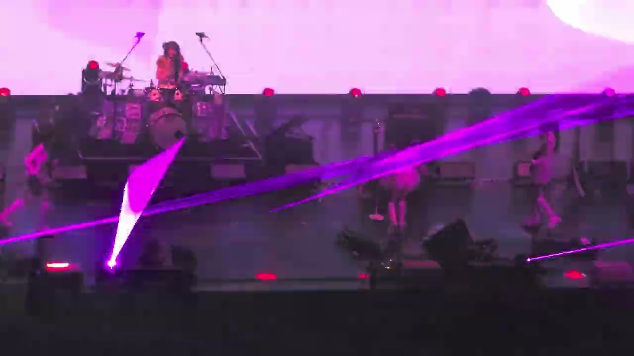 260215 QWER - FAKE IDOL (가짜 아이돌) | ROCKATION Taipei