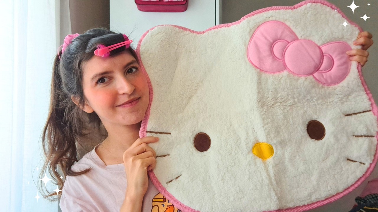 just a 28 year old girl vlogging her pink girly life | aliexpress haul, cooking, makeup