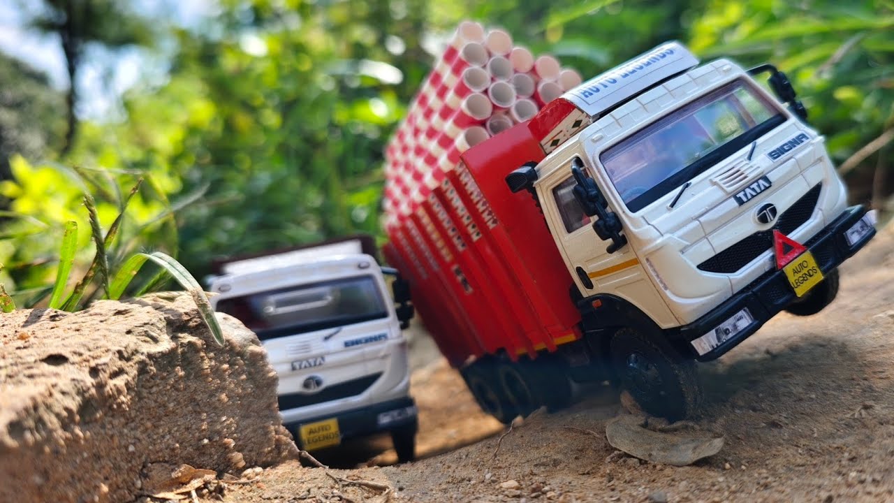 Customised Centy Toys Tata Signa Trucks 🚛 | PVC Pipes Load | Diecast Model | Lorry | Auto Legends