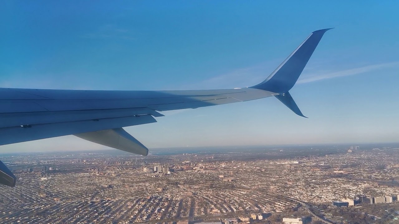 Delta 737-900ER Takeoff from New York (JFK) to Santo Domingo (SDQ) on a Sunny Day