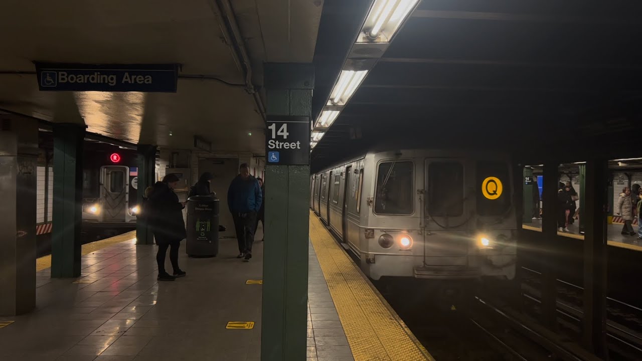 96 St-2 Av bound R46 Q at Union Square (5788/5582)