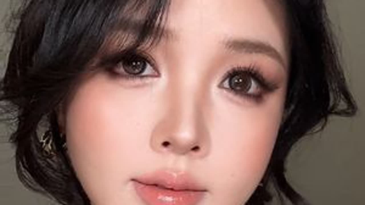 贵气感小烟熏怎么化#烟熏妆 #新手化妆教程 #方圆脸妆容 #妆前妆后 #化妆vlog