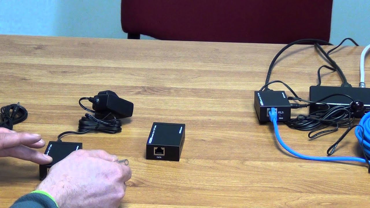 HDMI-удлинитель длиной 50 м по одному кабелю CAT5/CAT6 с ИК-управлением.