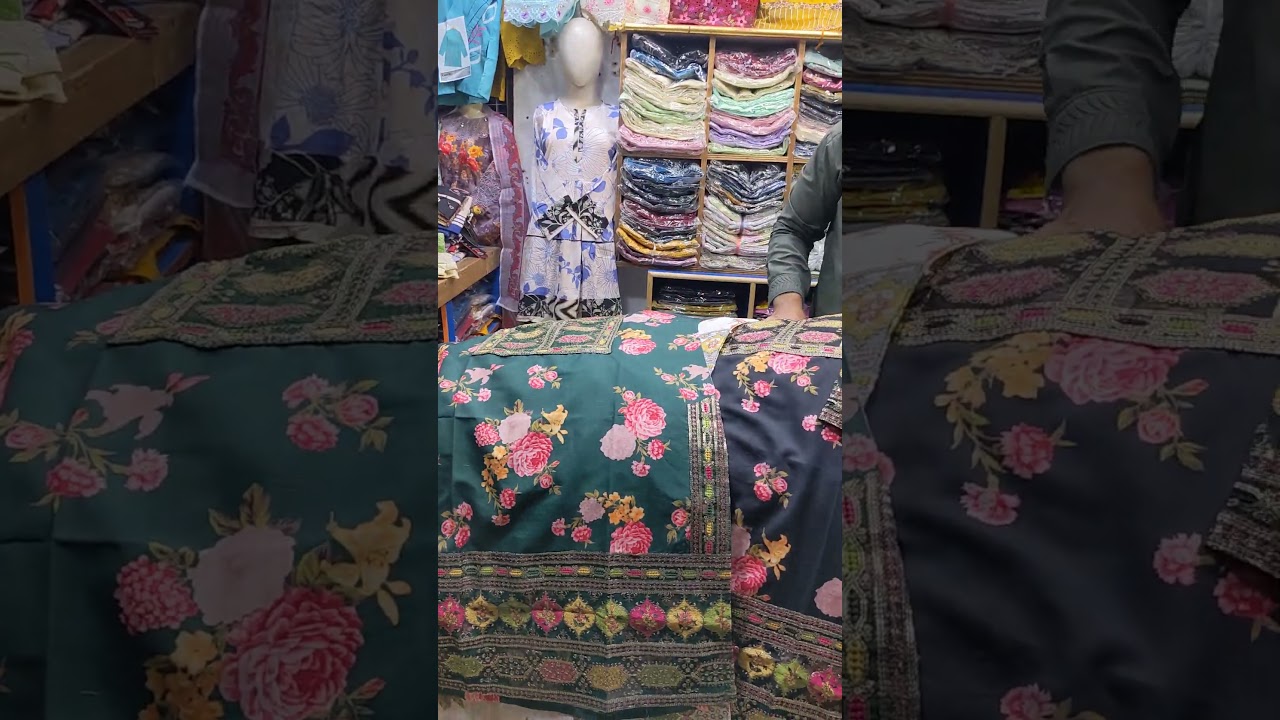 Karimabad market stitched dresses, Kareena Kapoor viral dress  #karimabadmarket #ladies3piecesuit