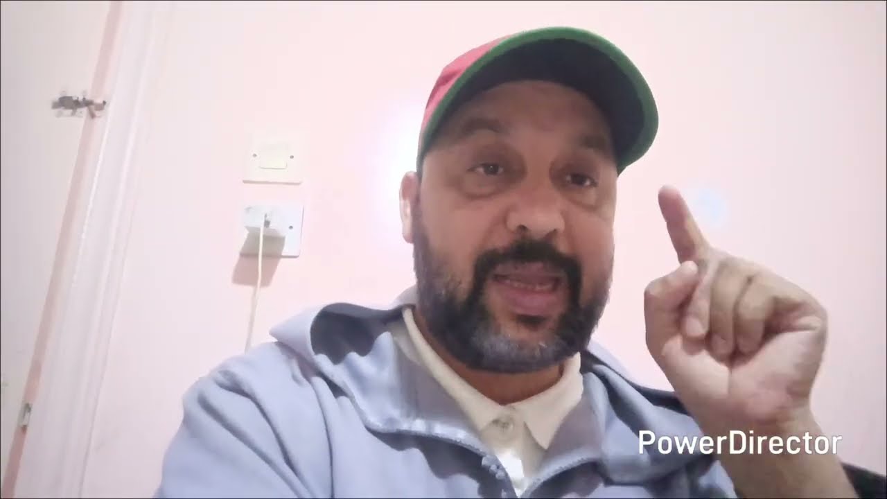 ورقة الإفراغ جات وعريق خرج تيسب فنادية ومخنونة تتتنف وجها صورة وصوت 
