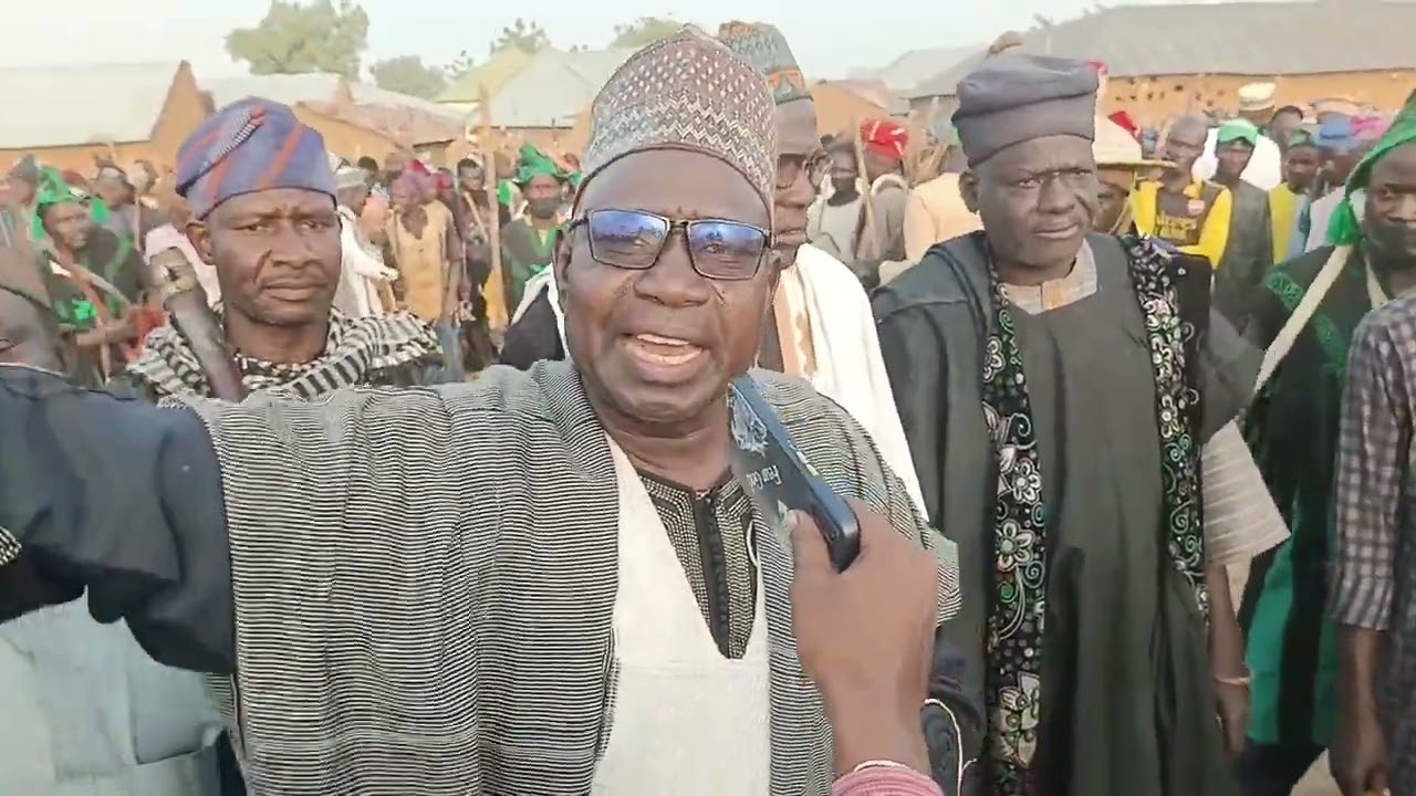 KIRARIN SARKIN DAWAN MASARAUTAR BICHI SARKI RABE DA JAMA,ARSA A GARIN FELEKE GIDAN SARKI DAN MALAN