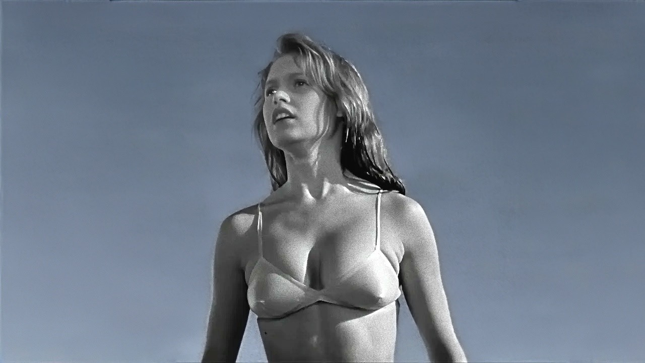 Манина, девушка в бикини / Манина, девушка без покрывала / Manina, la fille sans voiles. 1952