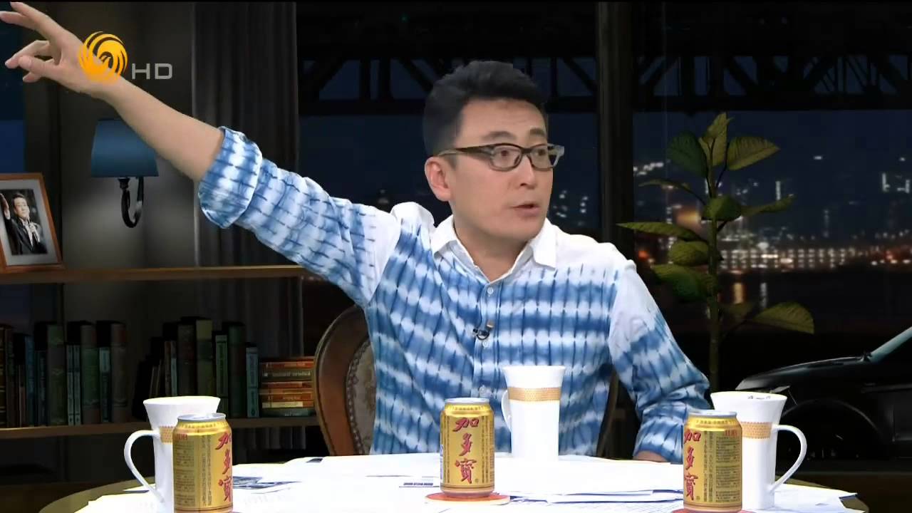 20150903 锵锵三人行 窦文涛：国人外游频繁 世界向中国敞开大门