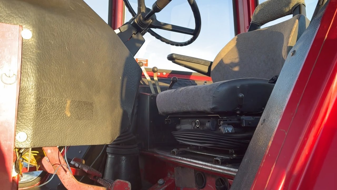 Köp Traktor Volvo BM 2654 på Klaravik
