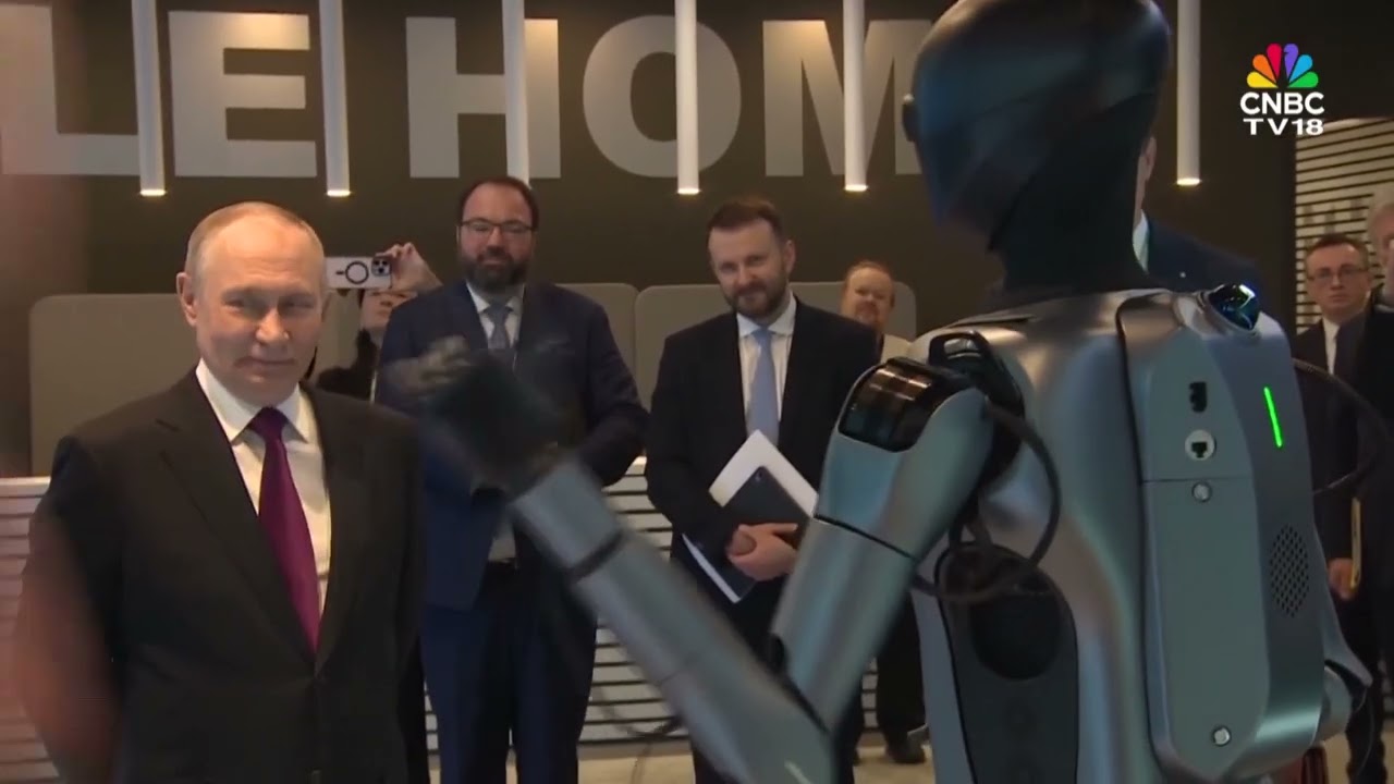 Kremlin Pushes For High-Tech Innovation | Putin Meets Green, The AI Robot | N18G