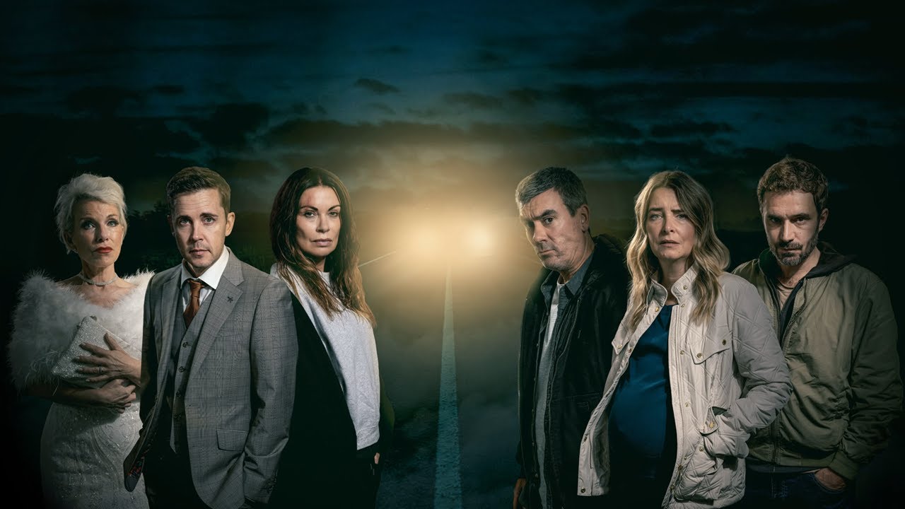 В сериале «Coronation Street» показаны 17 спойлерных фотографий, раскрывающих подробности драмы с...
