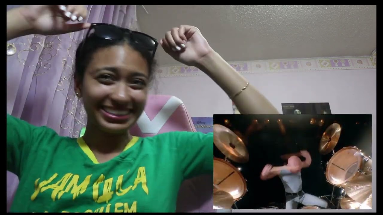 IVE BEEN THUNDERSTRUCK!! | AC/DC Thunderstruck reaction