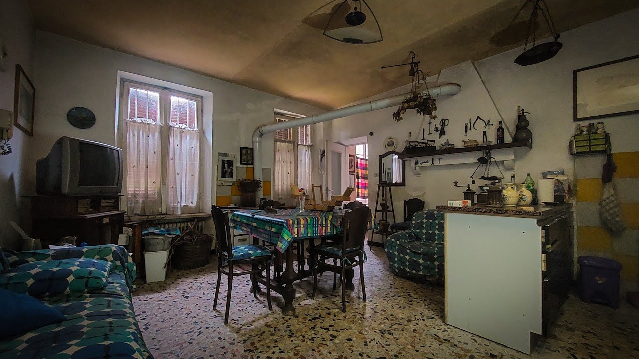 ESPLORAZIONE SENZA SENSO! NESSUNO ERA MAI ENTRATO IN QUESTA VILLA ABBANDONATA