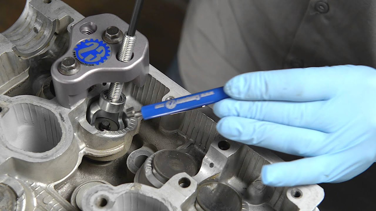 512 - Subaru Valve Spring Compressor