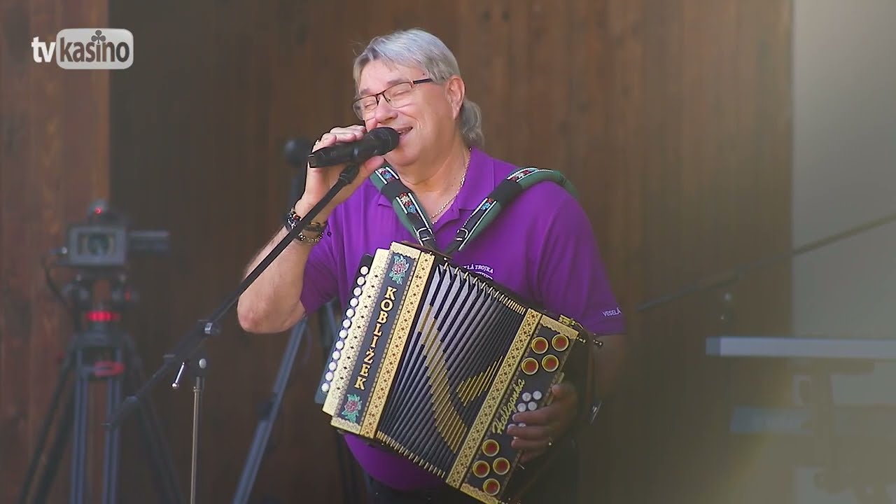 Veselá trojka: V cizině daleké