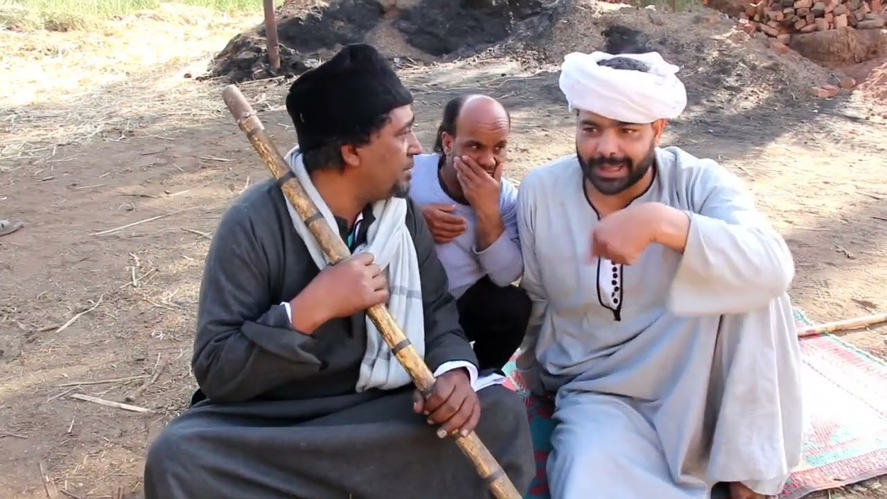 سعيد ابن عصام قاعد فى الشارع يبوظ فى الاطفال اللى رائحه المدارس والكتاب ضحك مش خلصااان