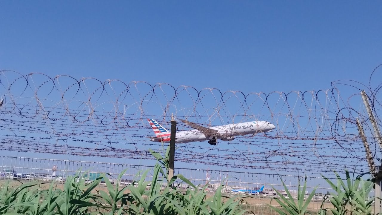 aerei in decollo a Roma Fiumicino