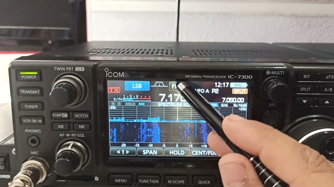 Todo lo que debes saber sobre el analizador de espectro del ICOM  IC-705 / 7300 / 7610