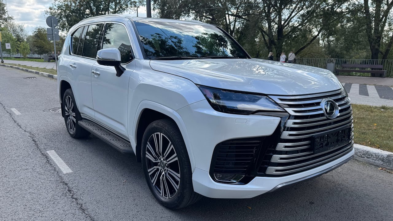 Новый Lexus LX 500d -330лс, 2025 г, цена 17.500.000 рублей.