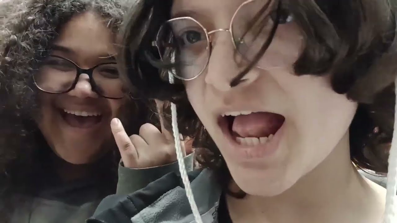 VLOG #2 au lycée (cliquez svp c’est un peu drôle)
