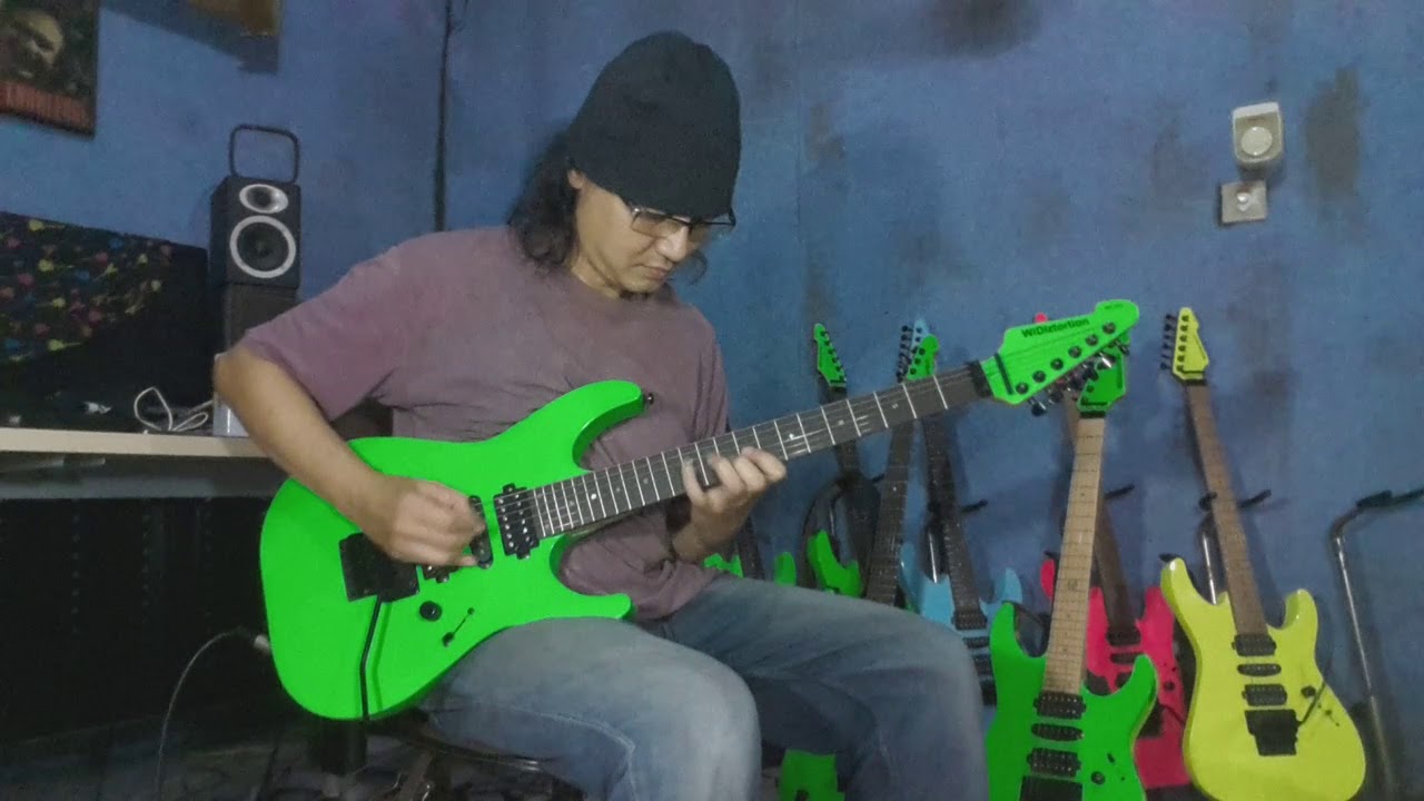 Intro lagu Tsunami (Voodoo) - Edo Widiz