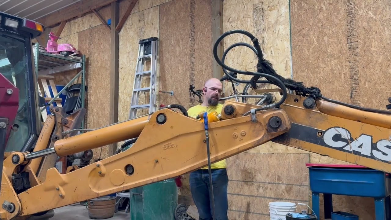 Dipper cylinder Install on Case 580