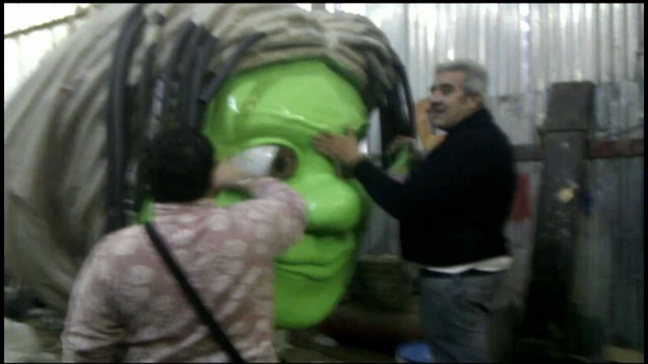 Anteprima/Costruzione Contrada Torraccio-Vigne / Carnevale Campagnolo 2012