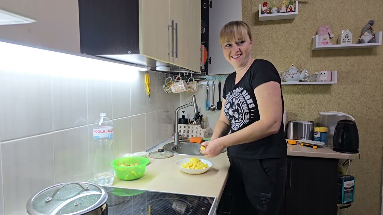 Помогите разгадать загадку) Самый быстрый борщ из банки!