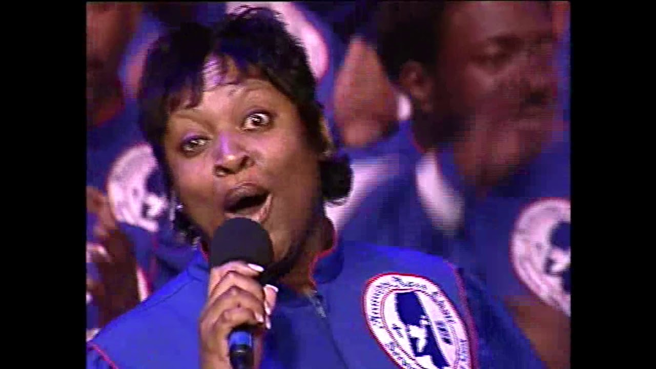 The Mississippi Mass Choir - God Is Keeping Me