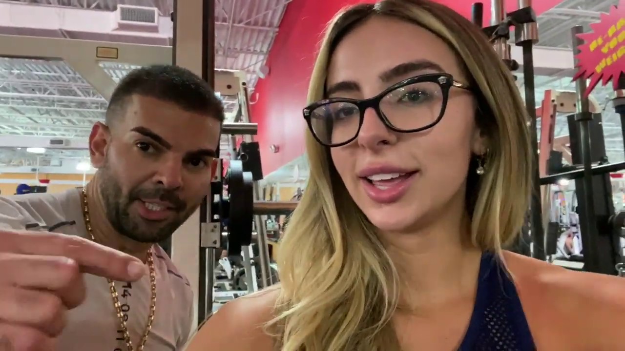 Treino de coxa e glúteos com Bruna Lima