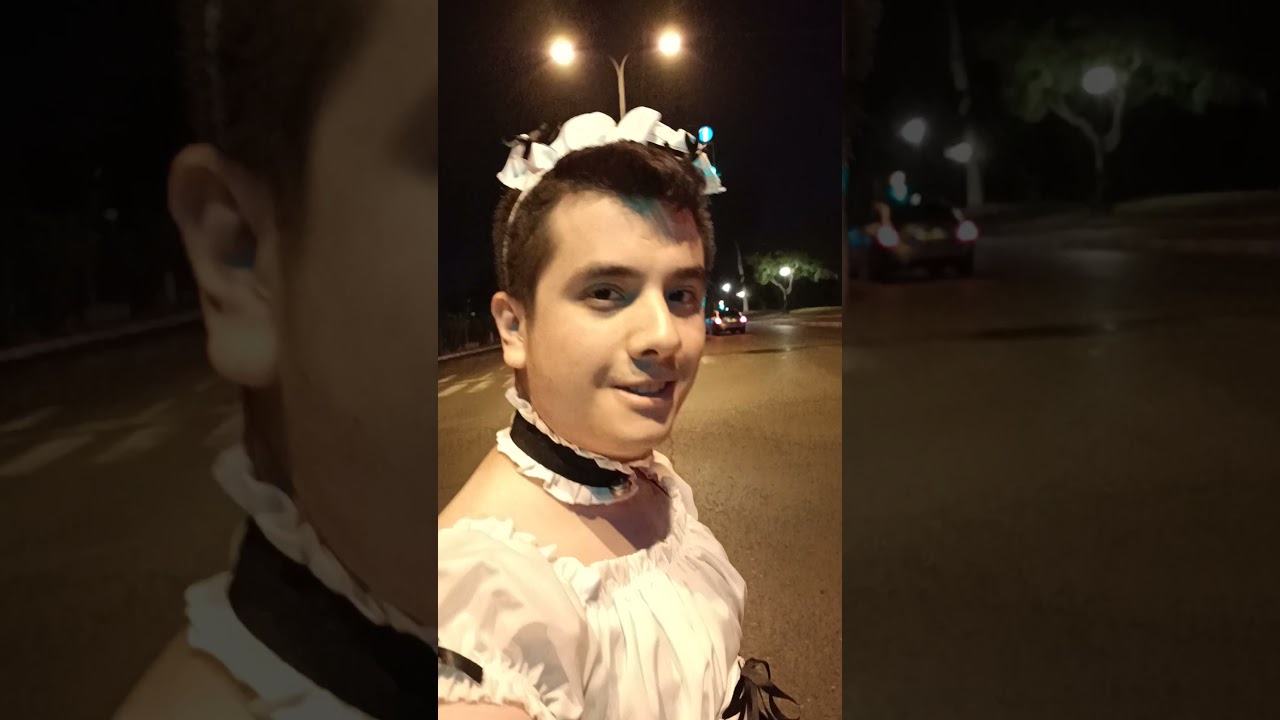 SISSY MAID CROSSING STREET