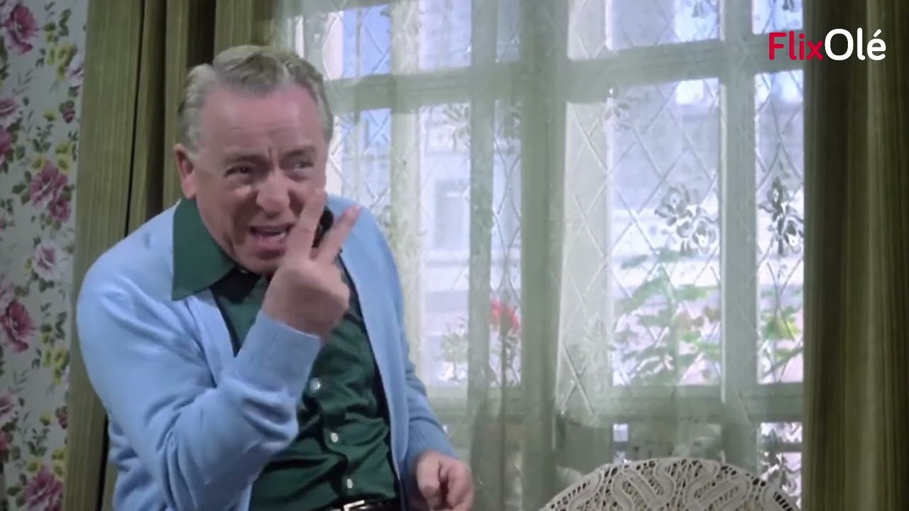 Rafaela Aparicio contra Paco Mart&iacute;nez Soria en Estoy hecho un chaval (Pedro Lazaga, 1976)