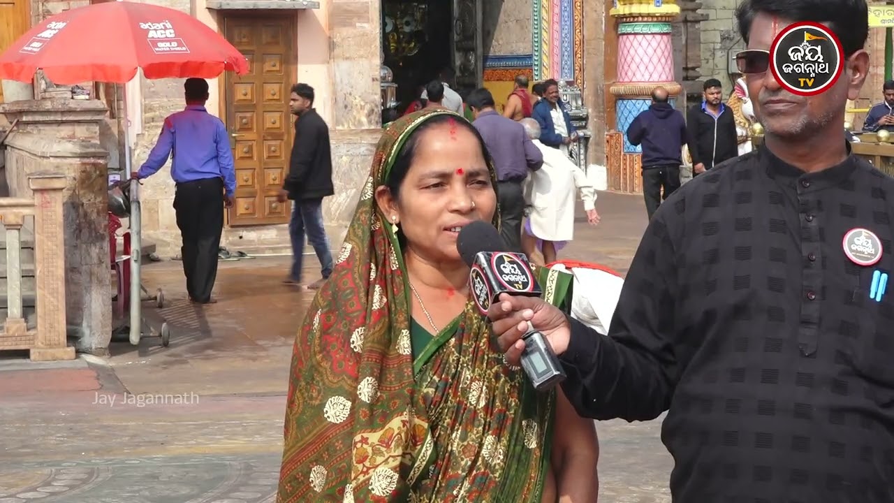 ମୁଣ୍ଡ ଉପରେ ଖସିଲା ବିରାଟ ଲୁହା ଷ୍ଟେଜ୍: ସ୍ୱର୍ଣ୍ଣଲତା ରାଉତରାୟଙ୍କୁ ବଞ୍ଚାଇଲେ କାଳିଆ | Srikshetra Rescue