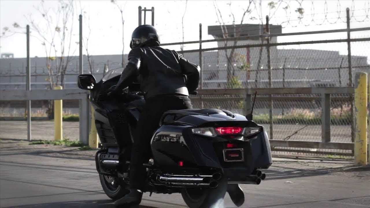 Honda Goldwing F6b (bagger) Cobra Exhaust Sound - Mutu Moto