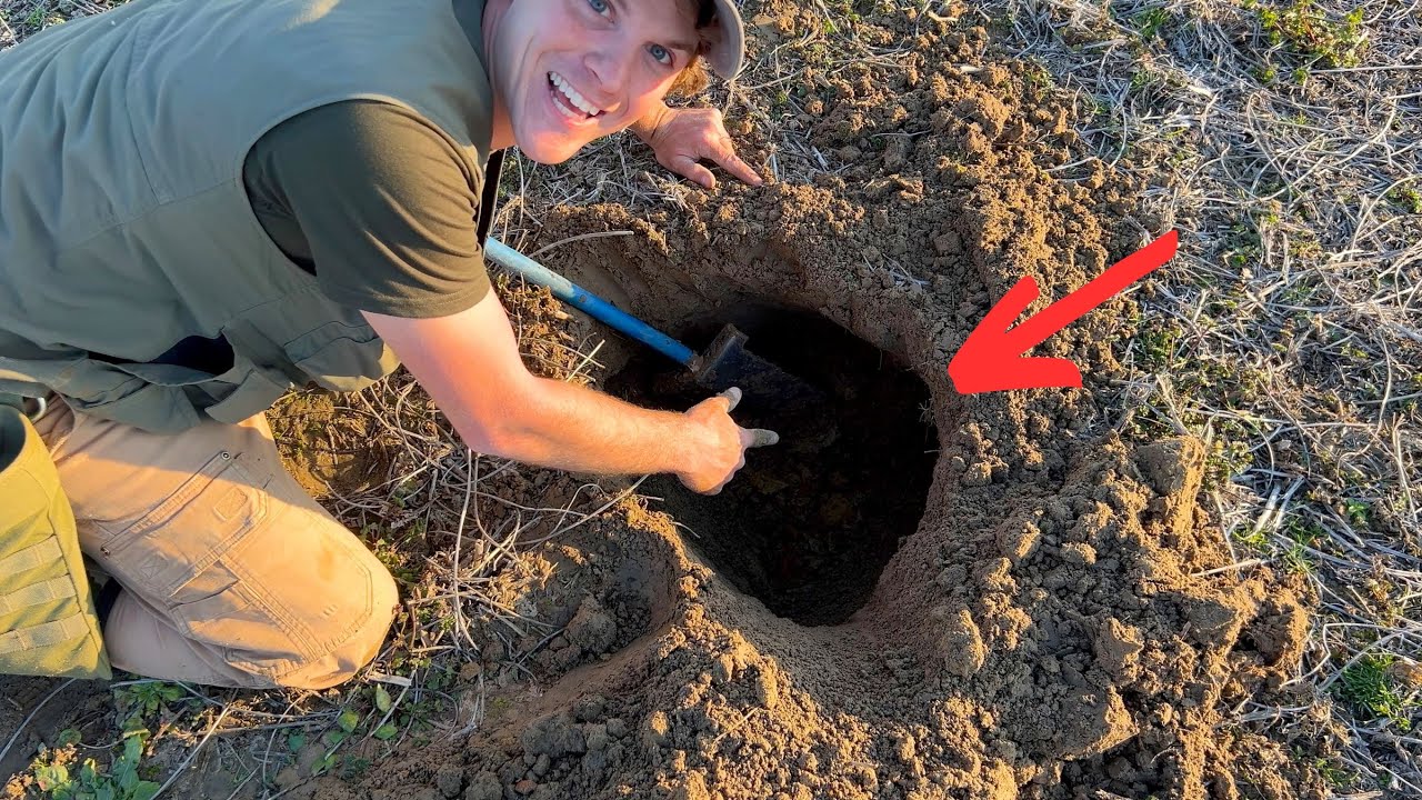 I Got a HUGE Signal on my Metal Detector 2 Feet Deep! (Nugget Noggin 2025)
