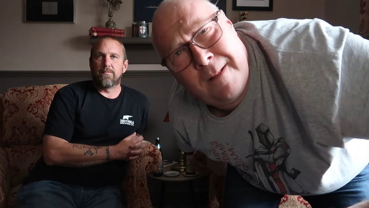 Aldi Oktoberfest Beers with @ScottReviewsThings And A Good Old Chat.
