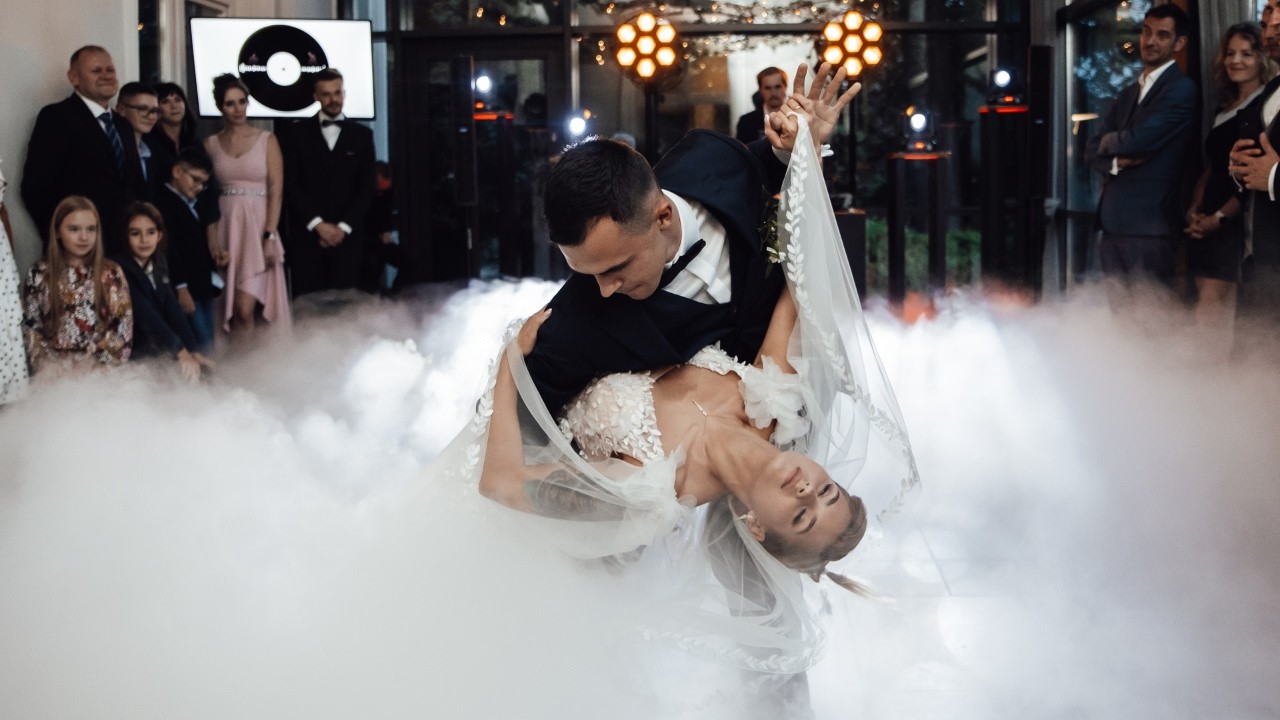 Nothing Else Matters - First Dance Performed by Wiktoria & Igor | Wedding Dance Online Choreography