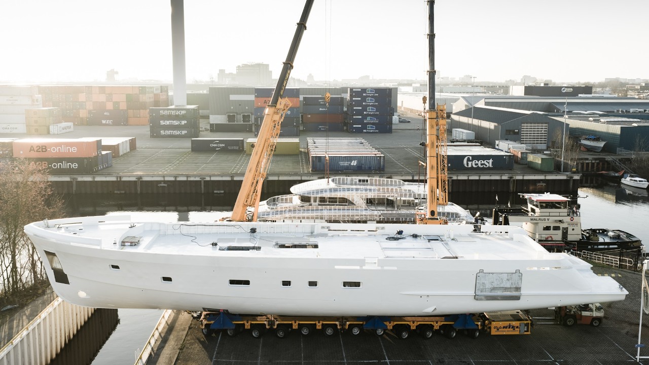 Moonen celebrates hull and superstructure marriage for ninth 122 Martinique