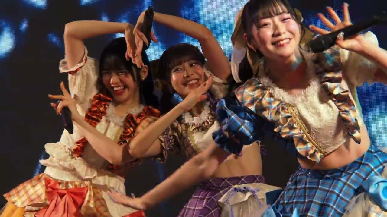 Fruits Zipper Fancam   JAPANEXPOTHAILAND2024 TAIYO STAGE 20240203