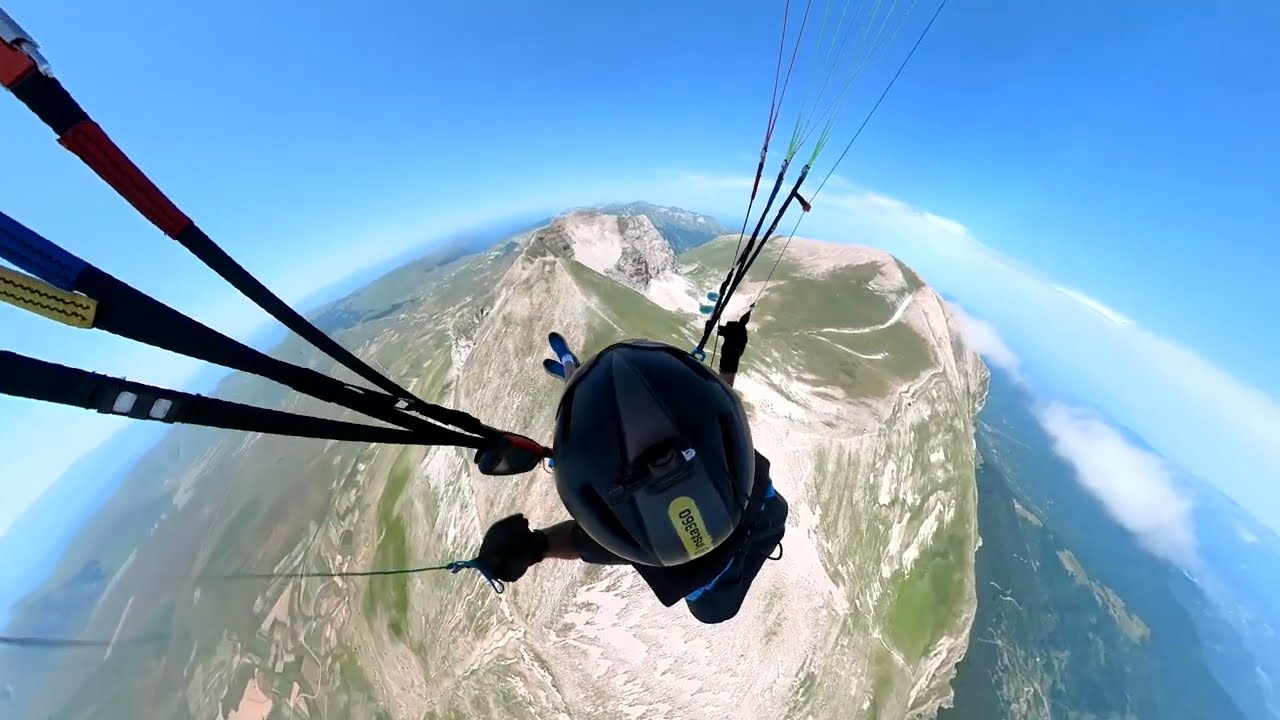 Parapendio tre giorni a Castelluccio di Norcia