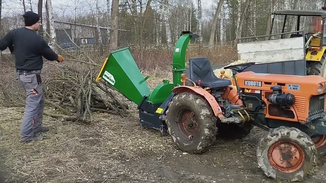 Rębak RTW650 + traktor 14KM
