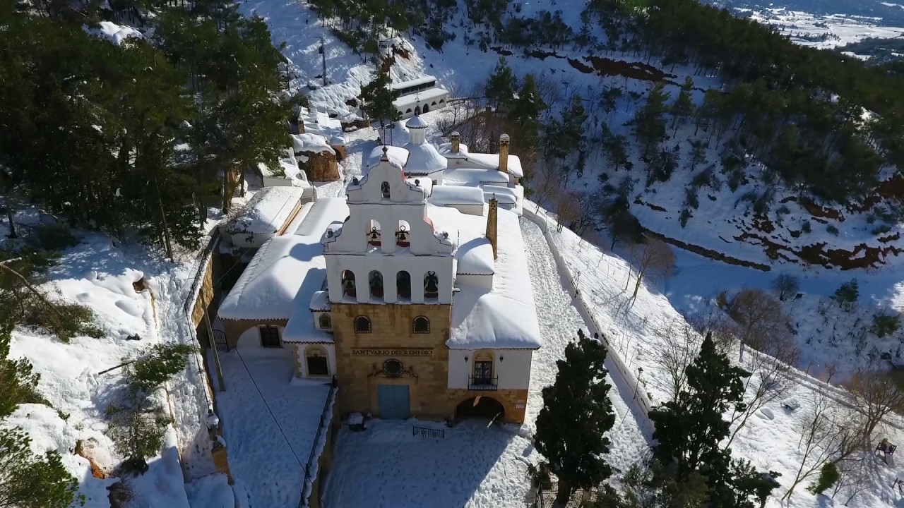 NIEVE EN UTIEL -- ERMITA DEL REMEDIO DESDE EL AIRE || NEVADA ENERO 2017