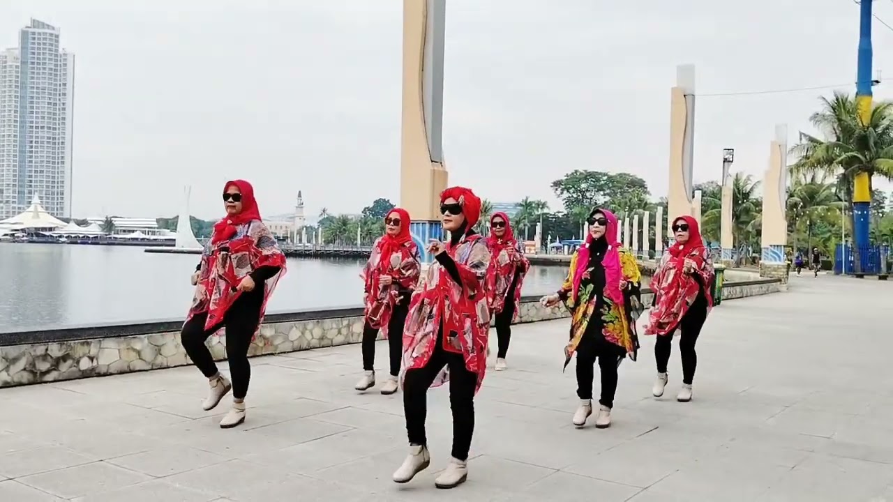 Semua Bisa Bilang Sayang - Line Dance by Sanggar Tari Delta