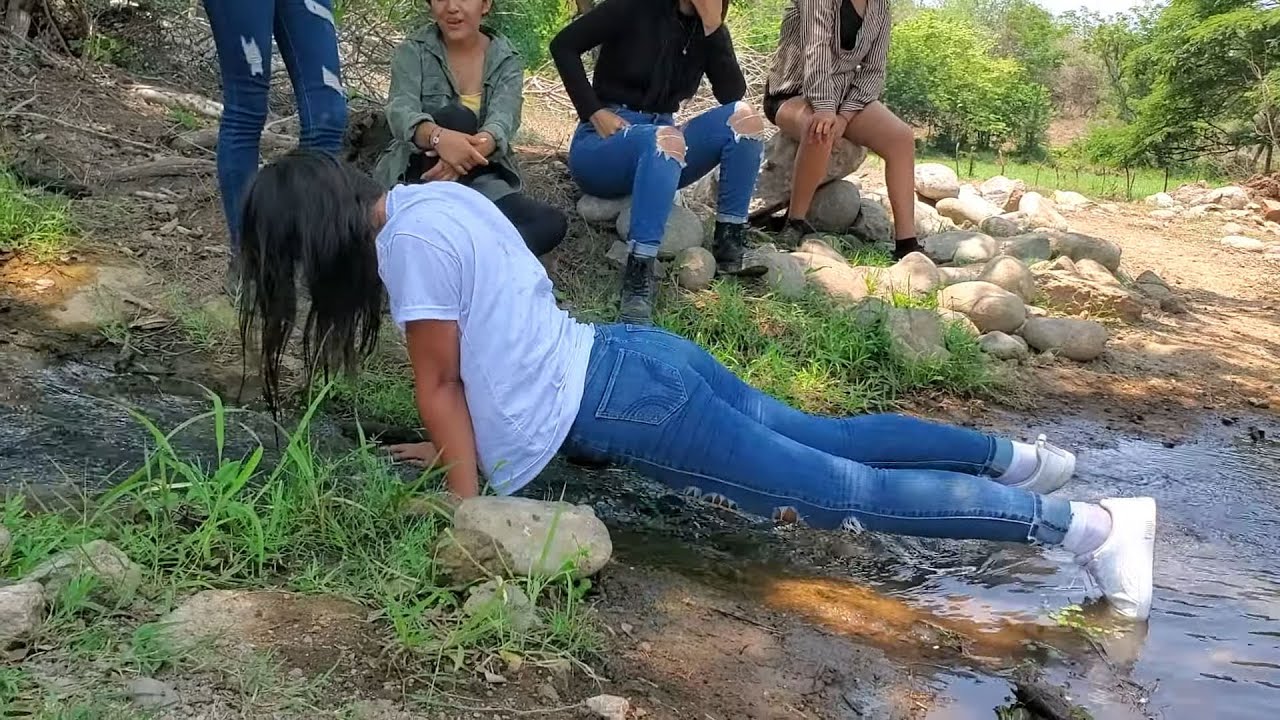 Esta penitencia fue cruel para Delmi, le toco cumplirla.