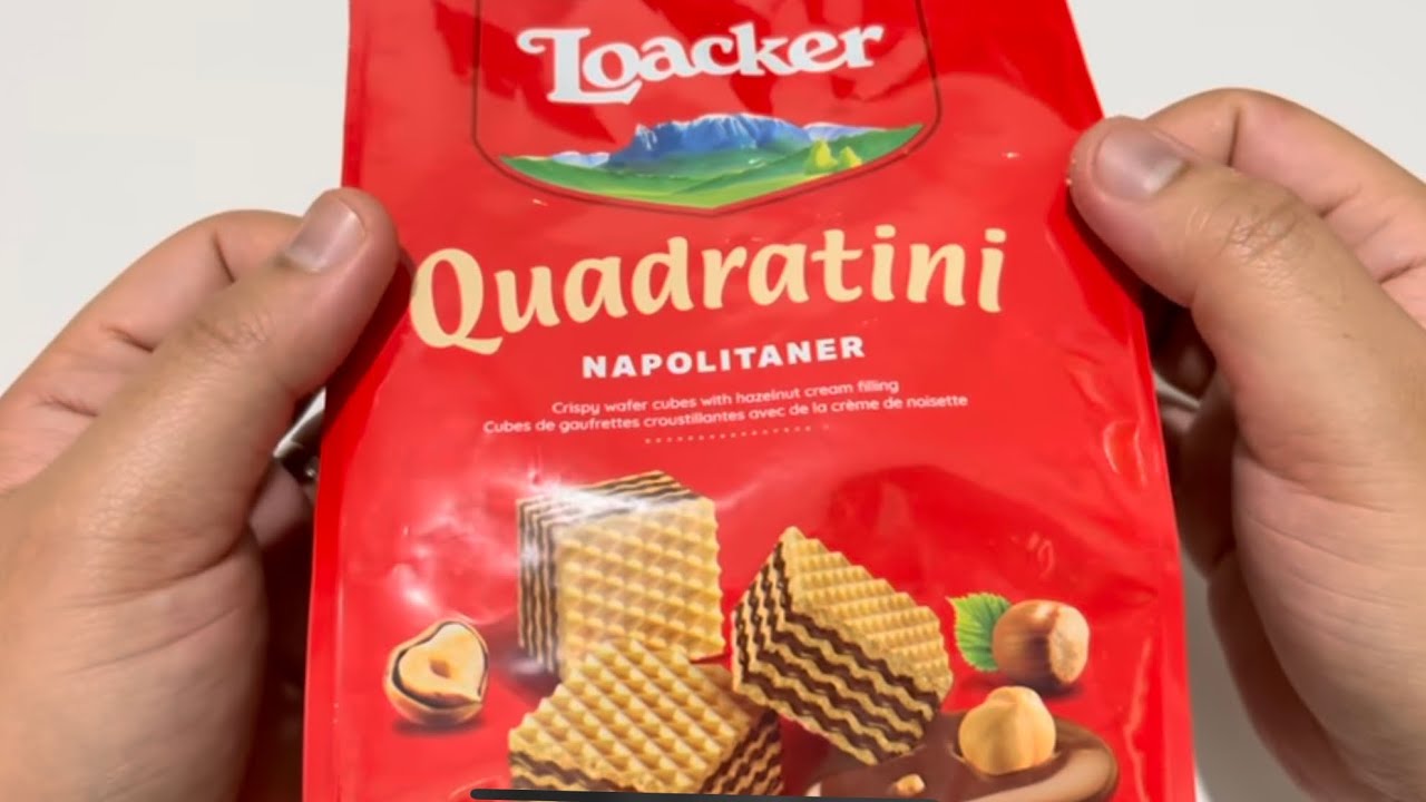 Loacker Quadratini Unboxing and eat (my favourite)